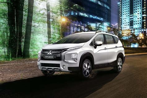 Mitsubishi Xpander Cross 2024 .